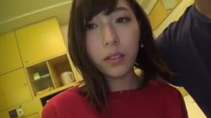 A 19-year-old student with big tits shakes the E cup in the first [...]
