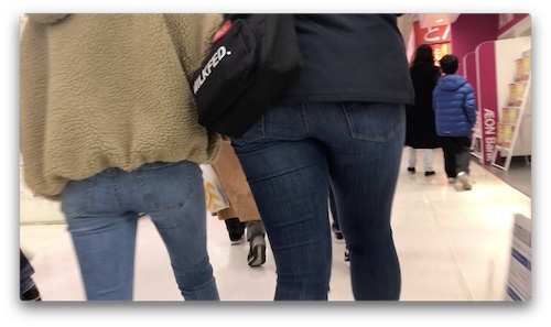 [Mature woman's ass] How about a big butt oyakodon? "Four" butt [...]